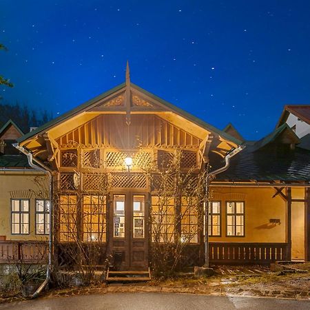 Sovi Dom- Historicke Apartmany Z 19 Storocia, 4Km Od Banskej Stiavnice Svaty Anton Exterior photo