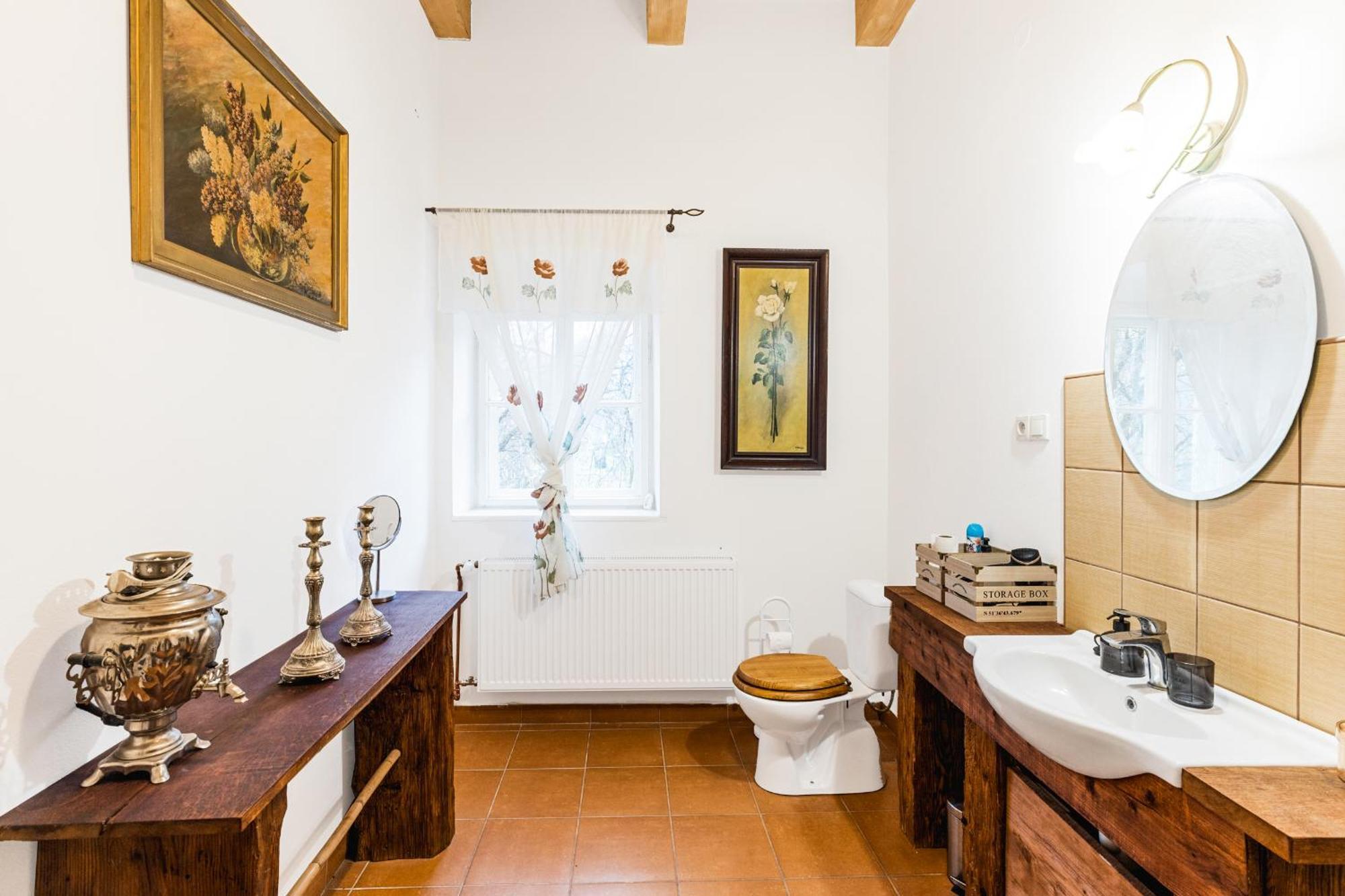 Sovi Dom- Historicke Apartmany Z 19 Storocia, 4Km Od Banskej Stiavnice Svaty Anton Exterior photo